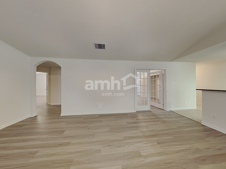 Building Photo - 22422 Bauer Canyon Dr