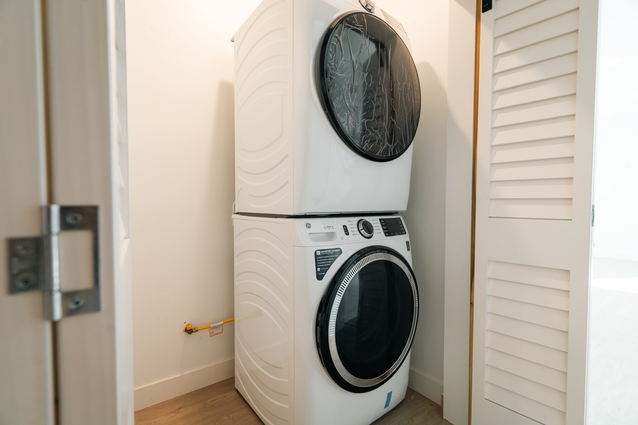 Building Photo - 1507 Valencia Ave