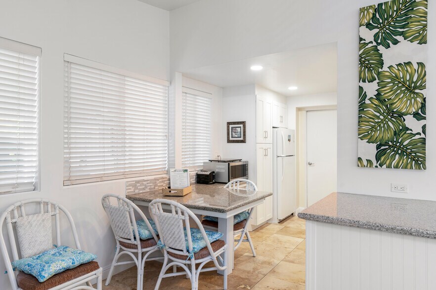 Building Photo - 516A N Kainalu Dr