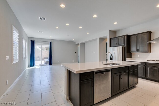Building Photo - 10743 Skye Lily Ave