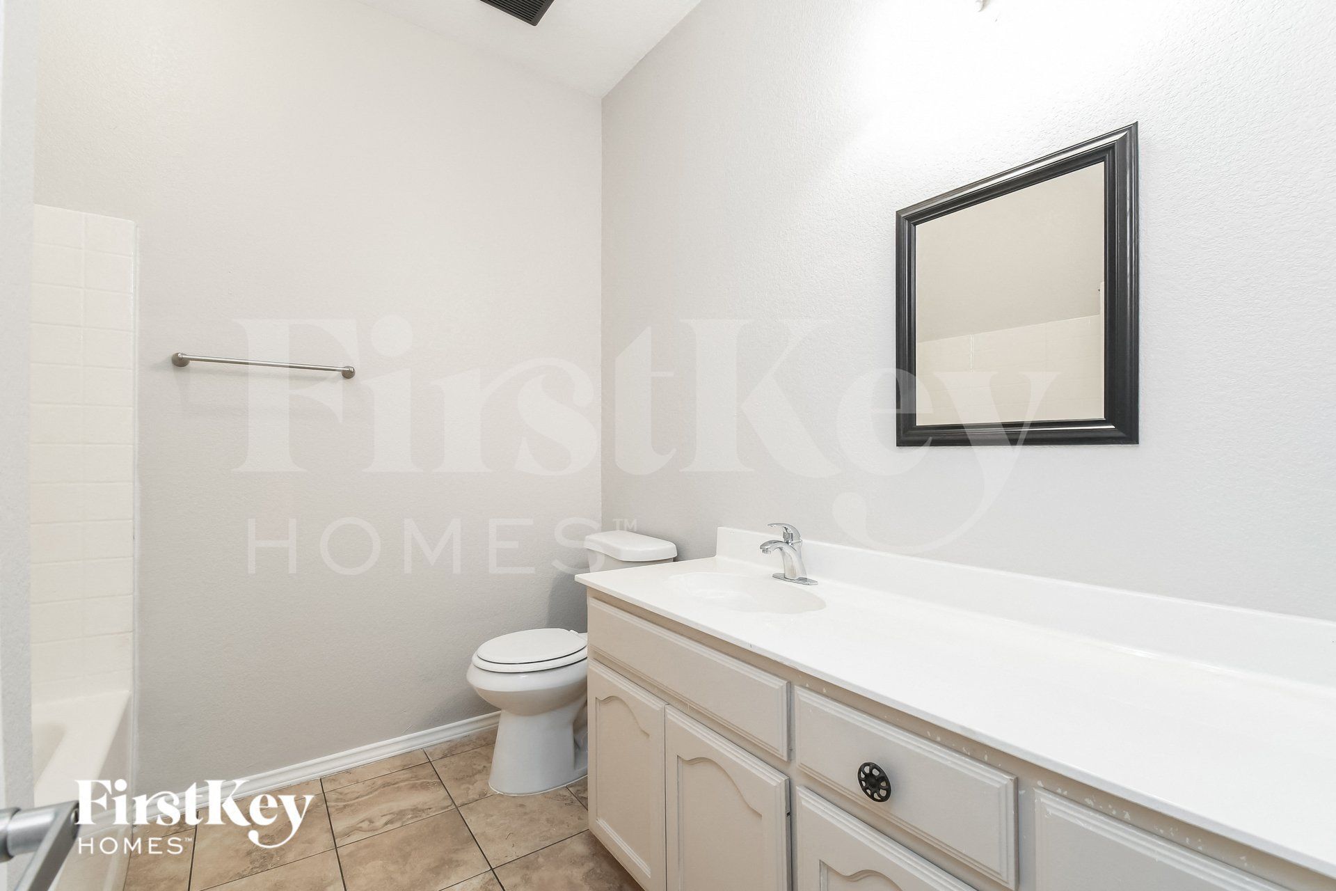 Building Photo - 1101 Vista View Dr