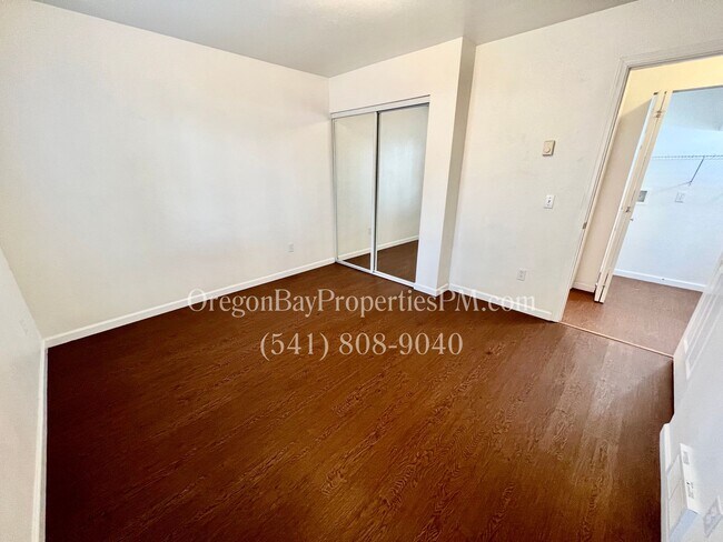 Building Photo - Blanco Ave. Duplexes