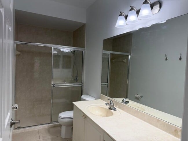 Building Photo - 750 Via Toscana