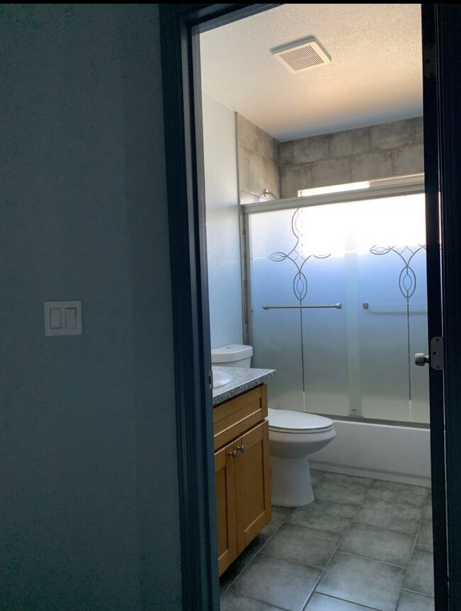 Upstair bath, all new, tiles - 8651 Santa Paula Way