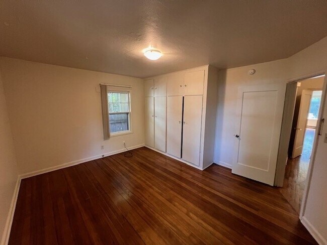 Building Photo - 473e14