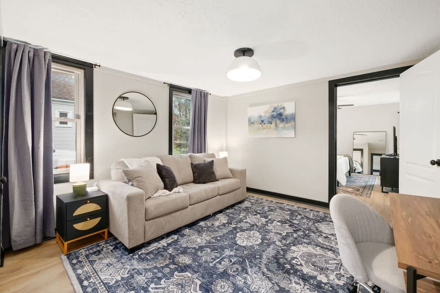 Building Photo - 303 E Washington St