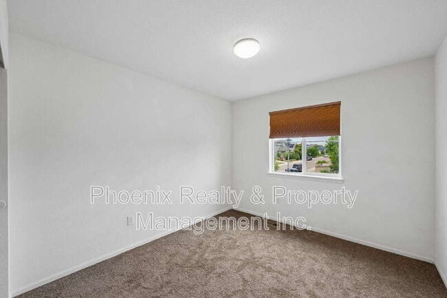 Building Photo - 1417 Lander Ln