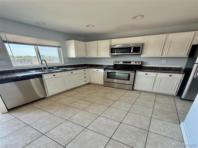 Building Photo - 4691 Newton Dr