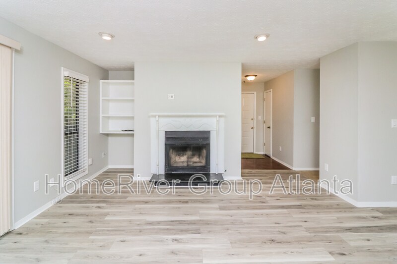Building Photo - 308 Cumberland Ct SE