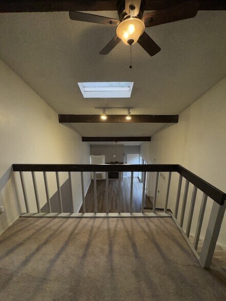 Building Photo - 13002 Leader St