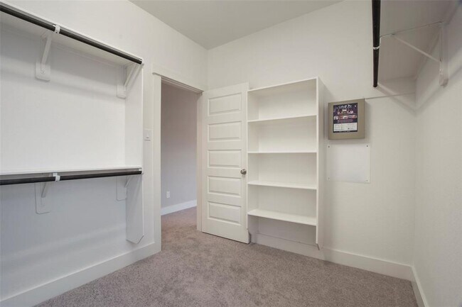 Building Photo - 12515 Holly Blue Ln