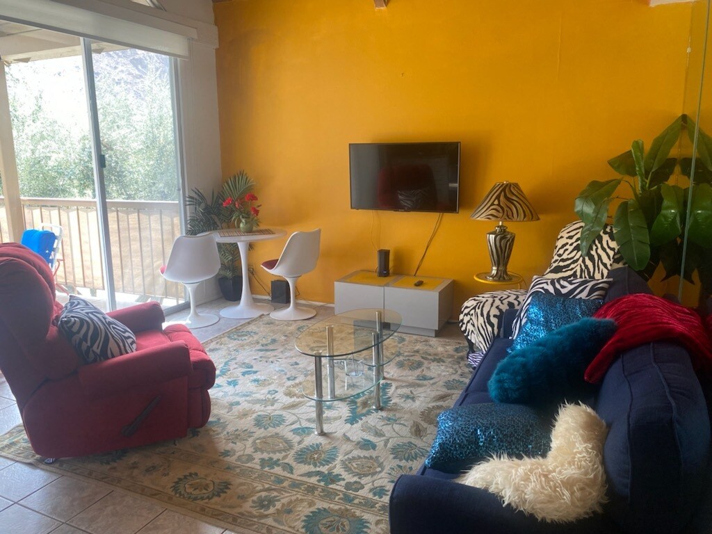 Building Photo - 78130 Cortez Ln