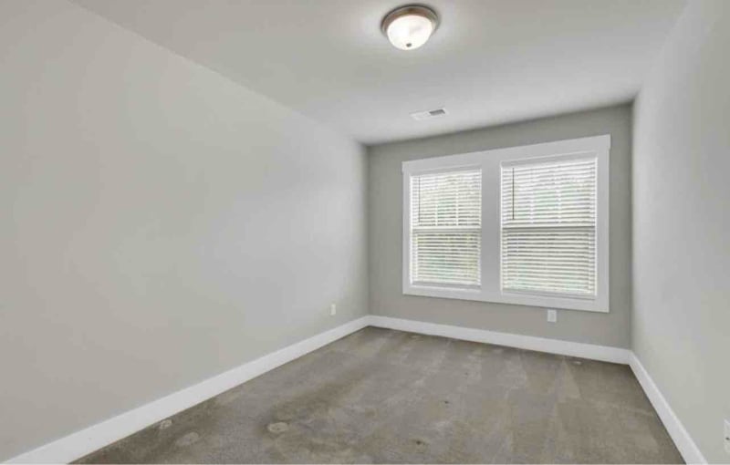 Building Photo - 300 Hague Dr