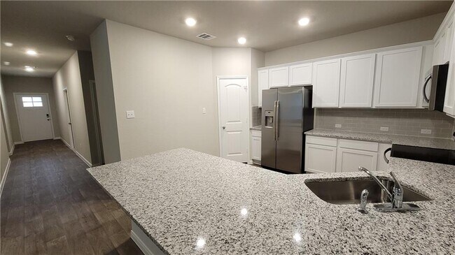 Building Photo - 6509 Kildare Dr