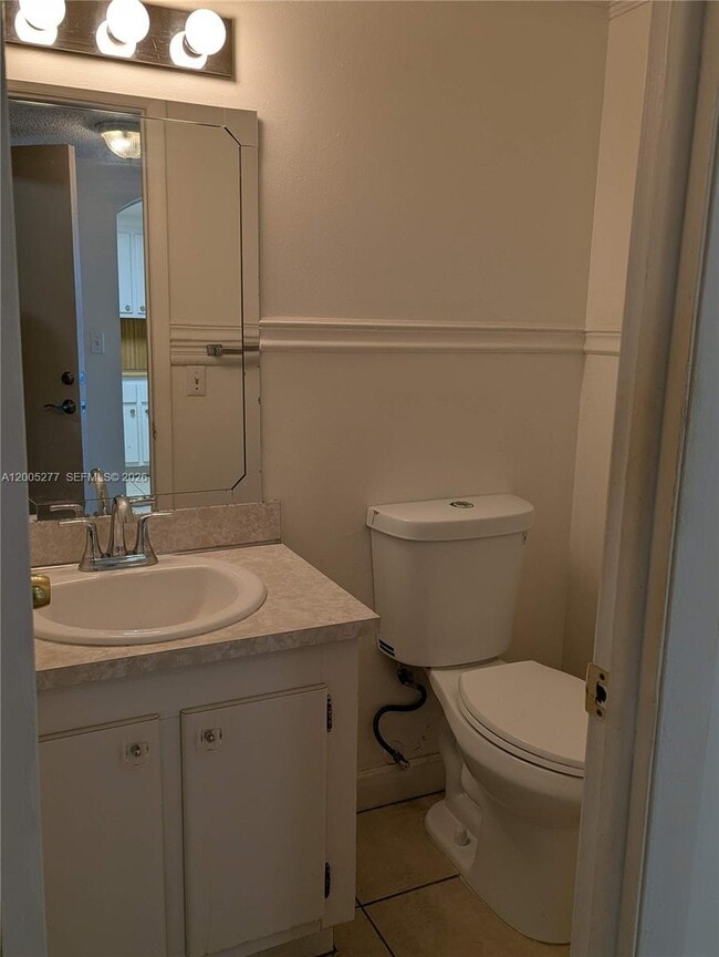 Building Photo - 16751 NE 9th Ave