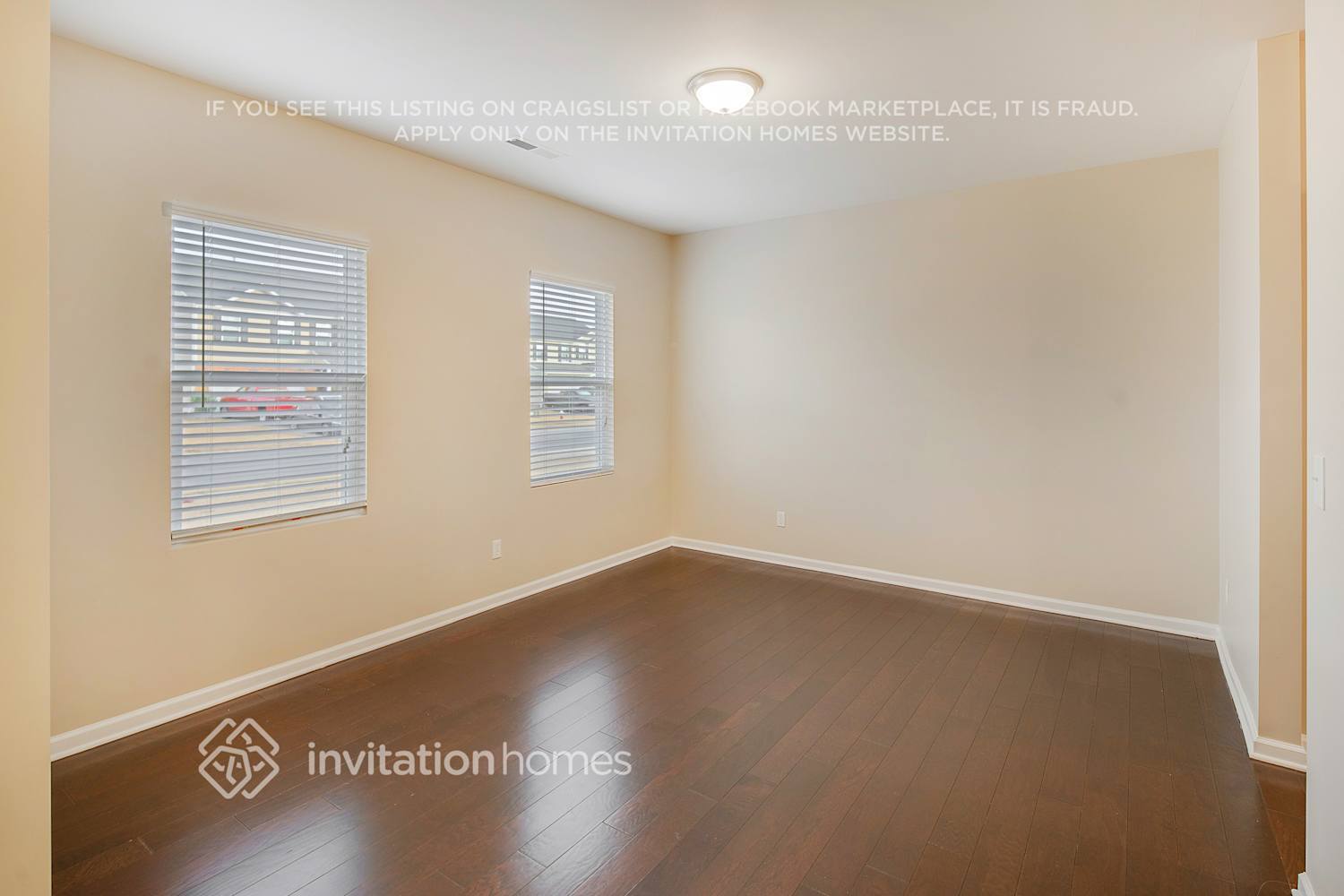 Building Photo - 1006 Perennial Ln