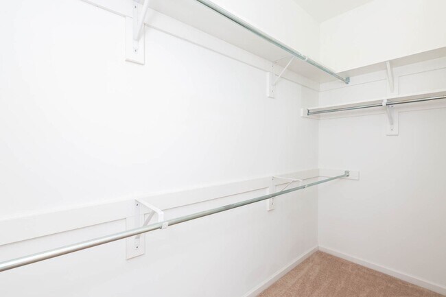 Building Photo - Spacious Condo in Spence Crossing