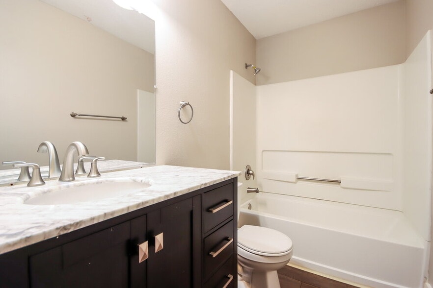Building Photo - 18154 Windy Oaks Ct