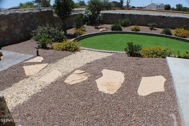 Building Photo - 940 Abe Goldberg Dr