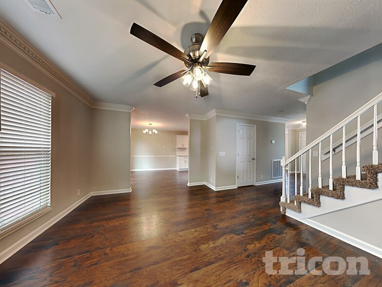 Building Photo - 107 Charleston Ct