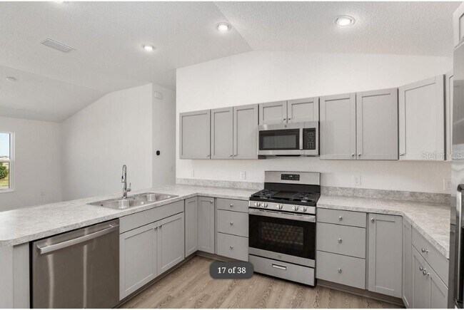 Building Photo - 1746 Brody Ct