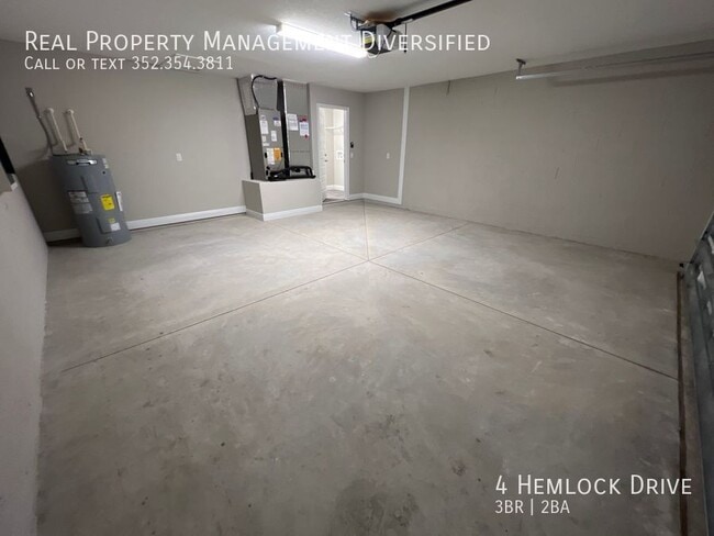 Building Photo - 4 Hemlock Dr