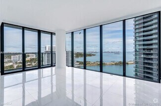 Building Photo - 1 br, 1.5 bath Condo - 650 NE 32nd St Unit...