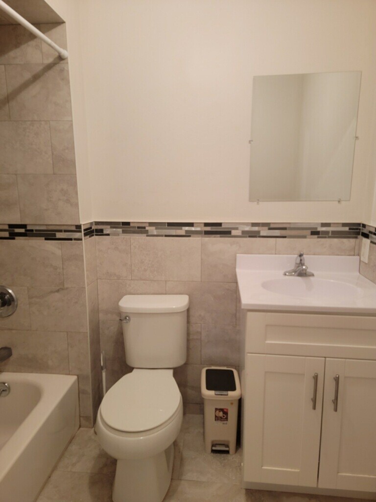 Building Photo - 65 Bard Ave