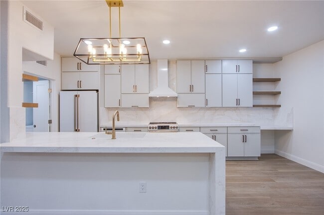 Building Photo - 7255 W Sunset Rd