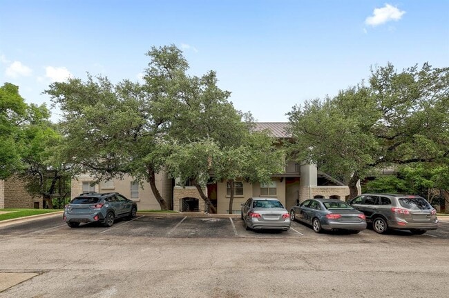 Building Photo - 6000 Shepherd Mountain Cove