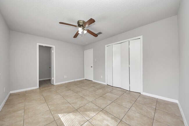 Building Photo - 1911 Hammerwood Dr