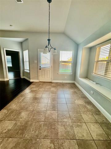 Building Photo - 667 Sharpley Dr