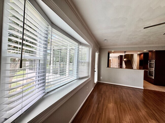 Building Photo - 2309 Cornstalk Ct