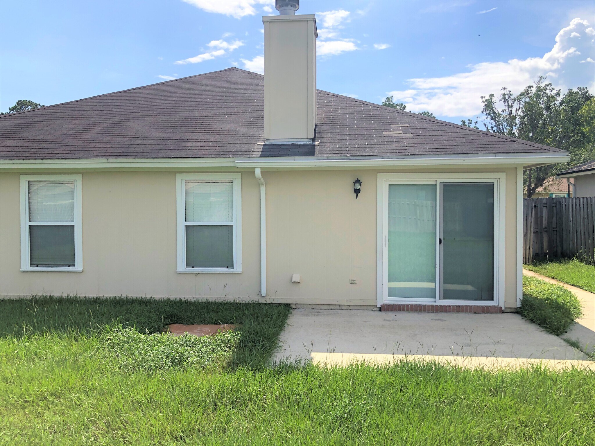 Building Photo - 1773 Dartmouth Dr