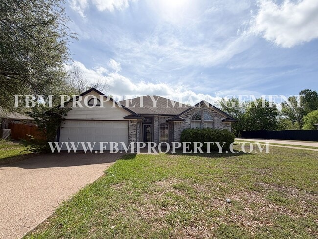 Building Photo - 1000 Short Line Blvd