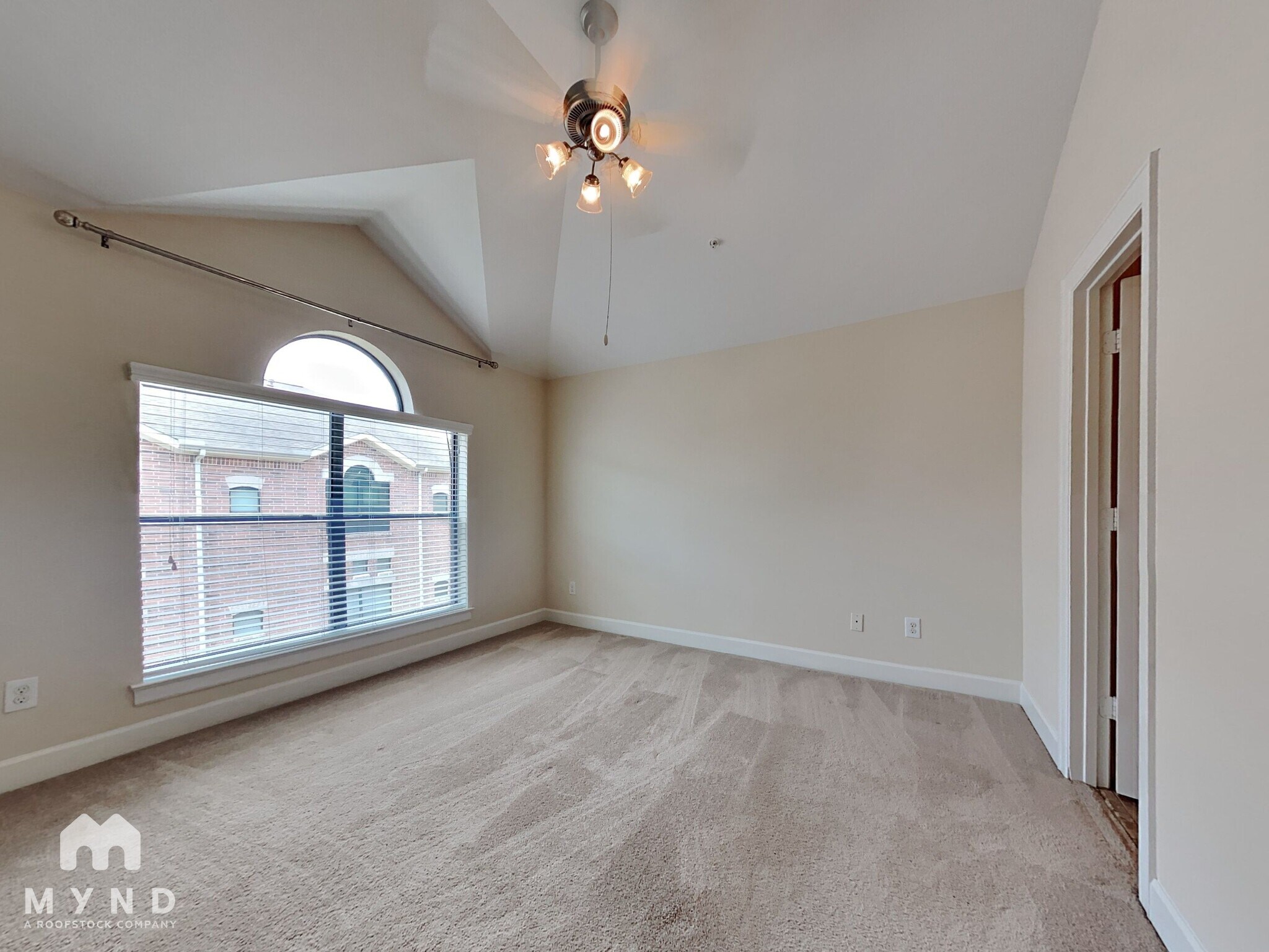 Building Photo - 648 Westcross St