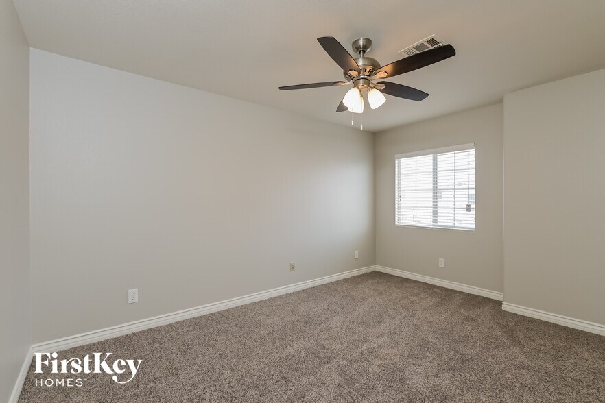 Building Photo - 2462 Wrangler Walsh Ln