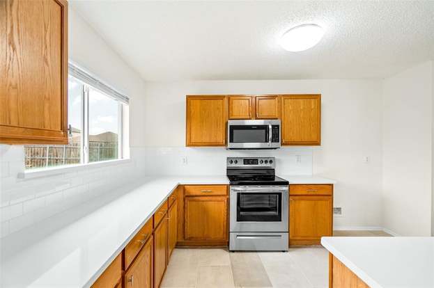 Building Photo - 2149 Franks St