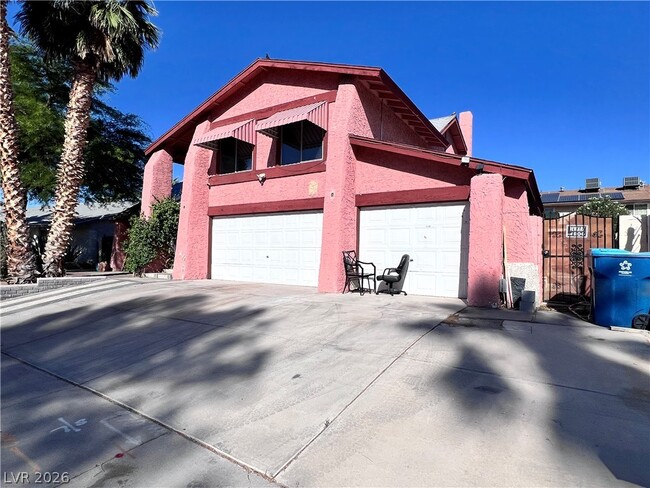 Building Photo - 5009 Mesa View Dr