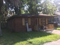 Building Photo - Cute single family, close to Daffin Park, ...