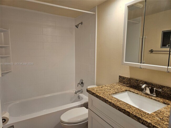 Building Photo - 250 Layne Blvd