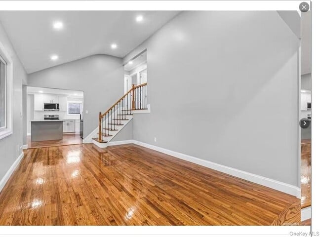 Building Photo - 92 Ruland Rd N