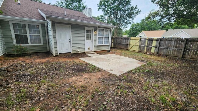 Building Photo - 80 Hamilton Woods Dr