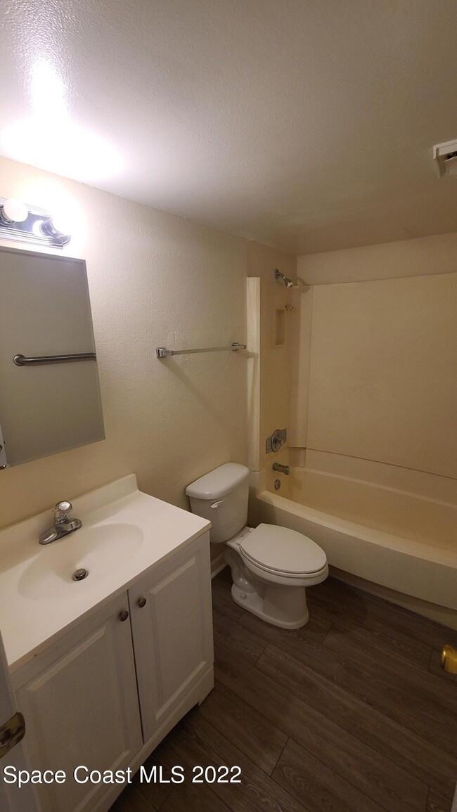 Building Photo - 148 Berkshire Ln