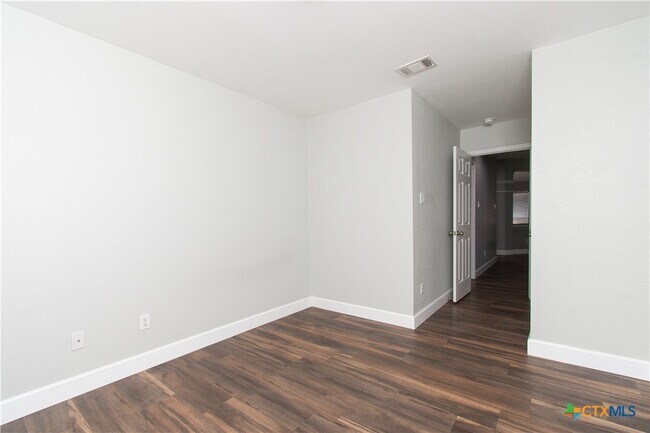 Building Photo - 5619 Tumbled Stone Dr
