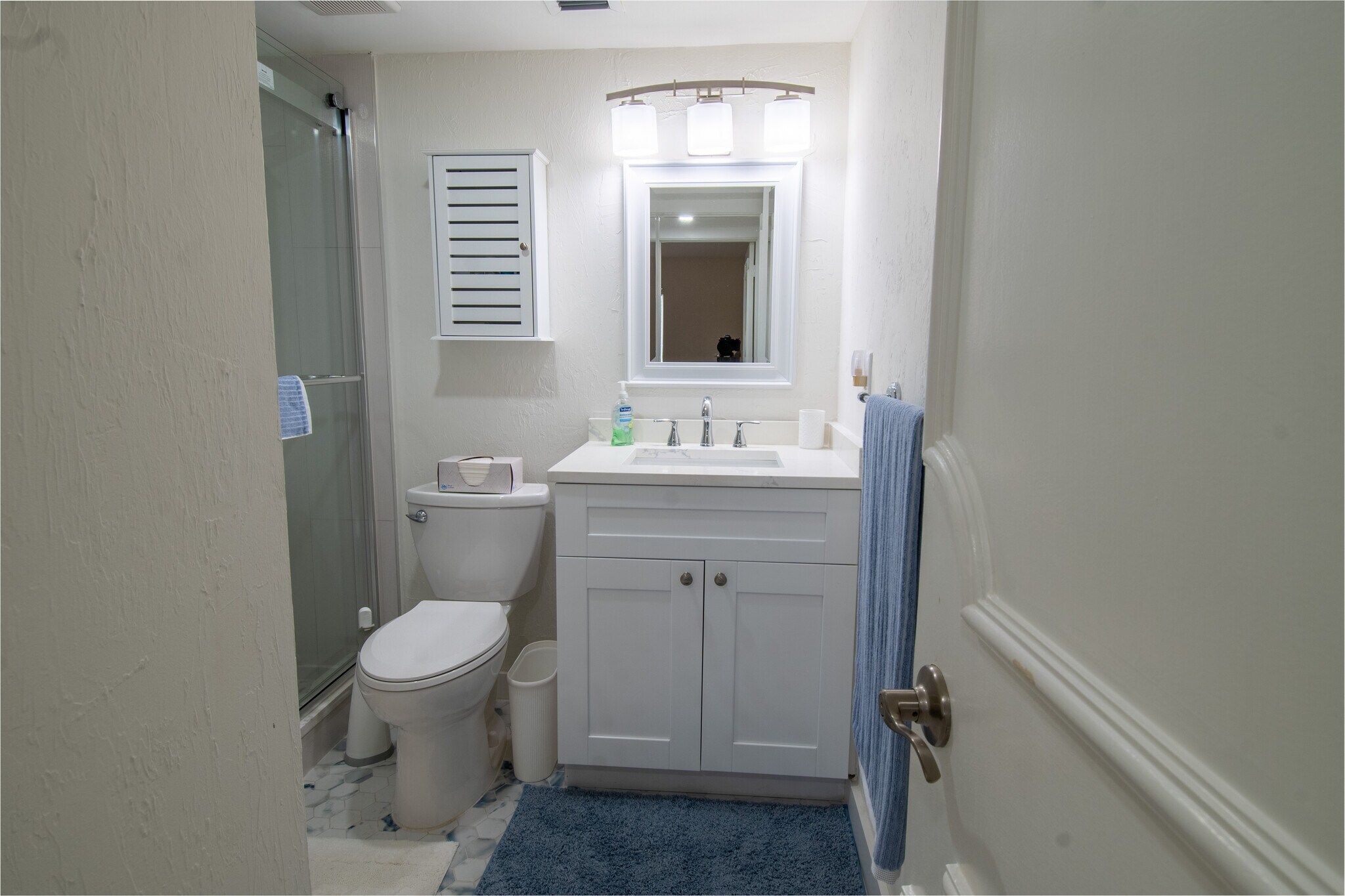 Building Photo - 5 High Point Cir W