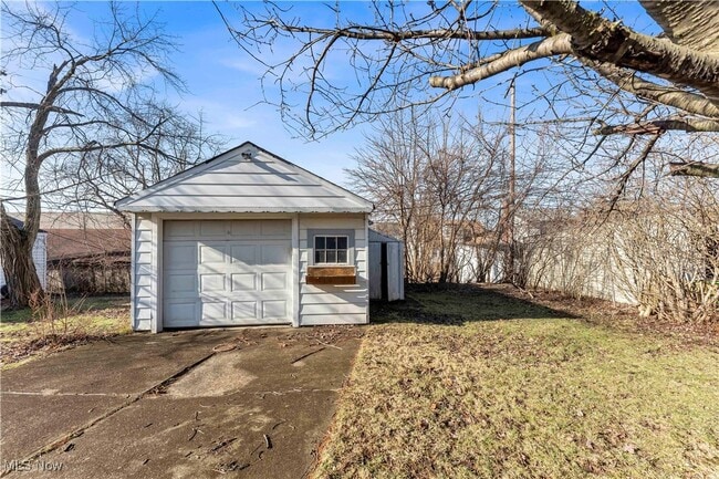 Building Photo - 4762 E 88th St