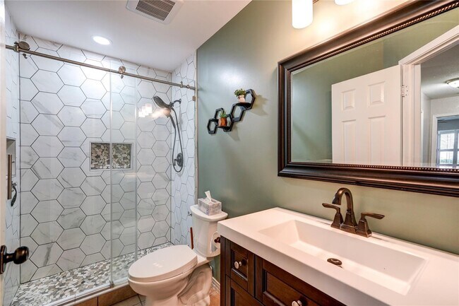 Building Photo - 19731 Dusty Creek Dr