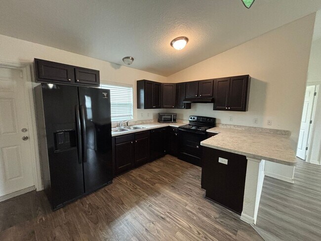 Building Photo - 103 Marion Oaks Dr