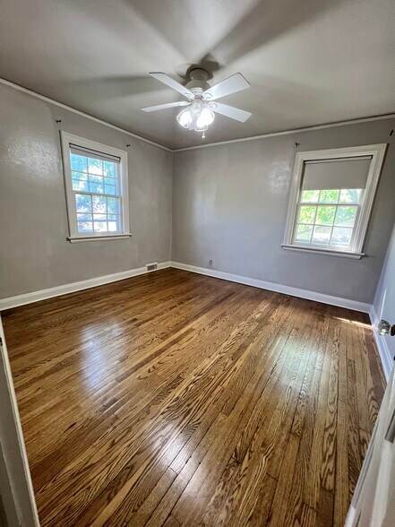 Bedroom - 6407 W Lloyd St
